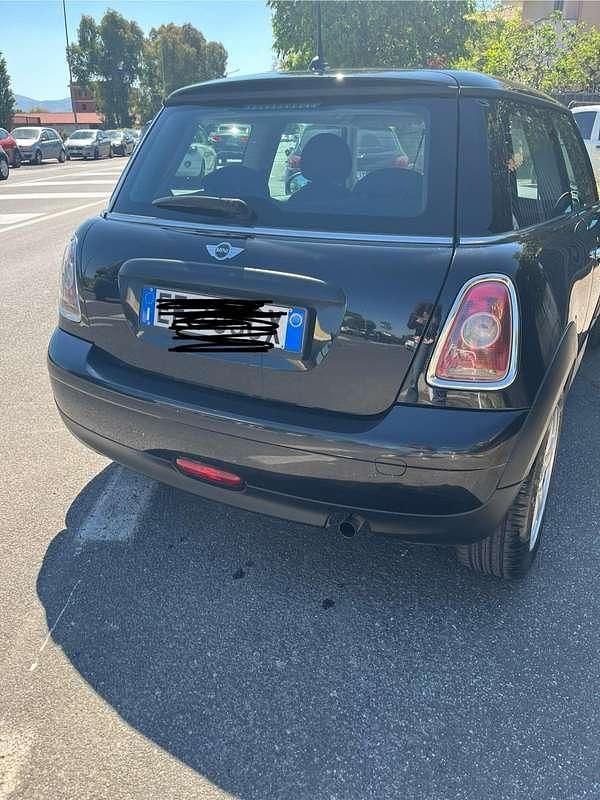 Usata Mini ONE 75 CV (55 kW) 2010 Nero Utilitaria