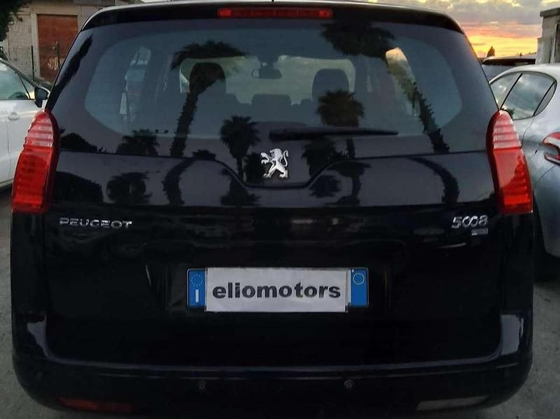 Usata Peugeot 5008 Allure 111 CV (81 kW) 2012 Nero Monovolume