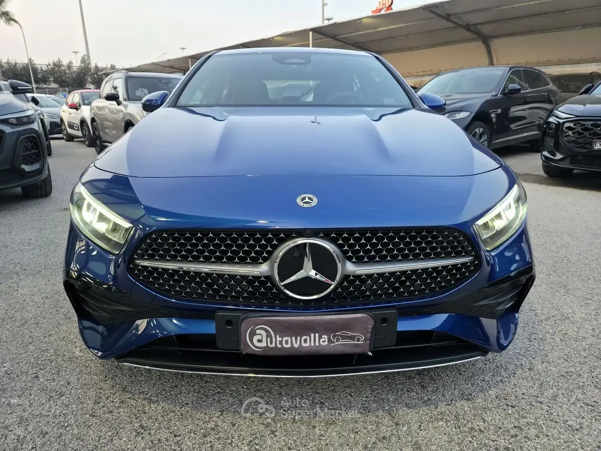 Nuova Mercedes A200 Advanced 150 CV (110 kW) 2026 Blu Berlina