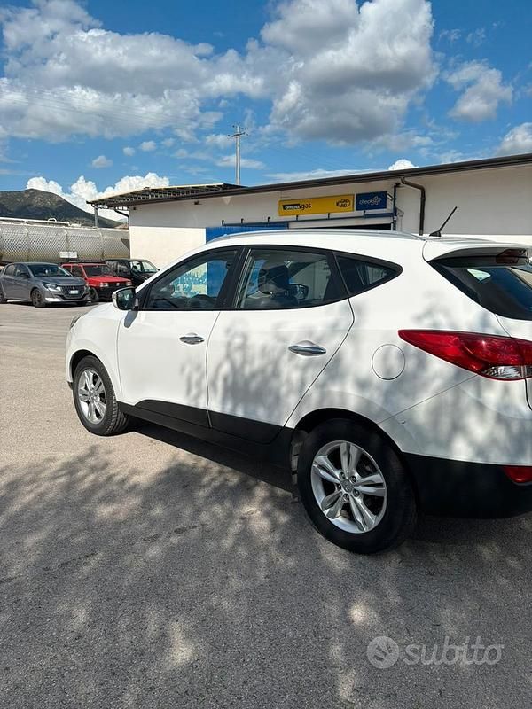 Usata Hyundai ix35 115 CV (84 kW) 2012 Bianco SUV