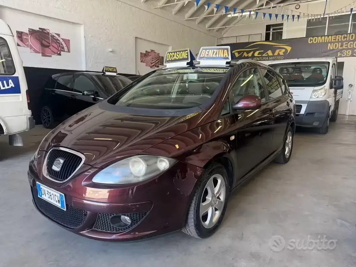 Usata Seat Altea Style 102 CV (75 kW) 2009 Rosso Monovolume