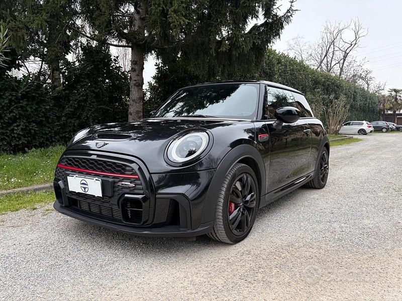 Usata Mini John Cooper Works 231 CV (169 kW) 2024 Nero Utilitaria