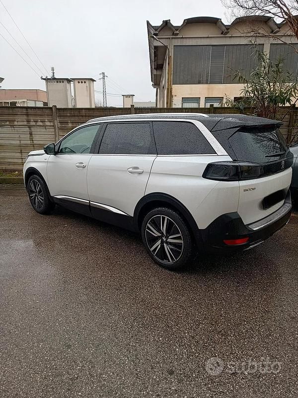 Usata Peugeot 5008 GT-line 2021 Bianco SUV