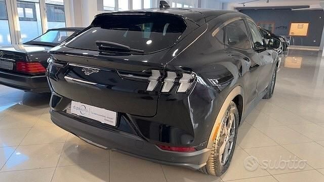 Usata Ford Mustang Mach-E Extended Range 216 kW (294 CV) 2022 Nero SUV