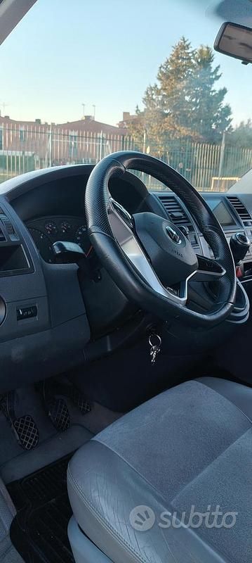 Usata VW Transporter 2006 Grigio Furgone