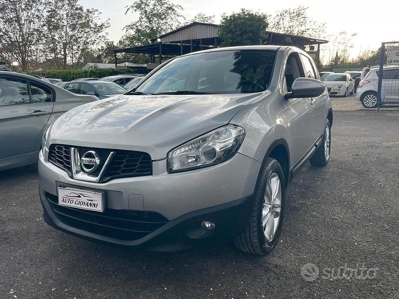 Usata Nissan Qashqai Tekna 131 CV (96 kW) 2012 Grigio SUV