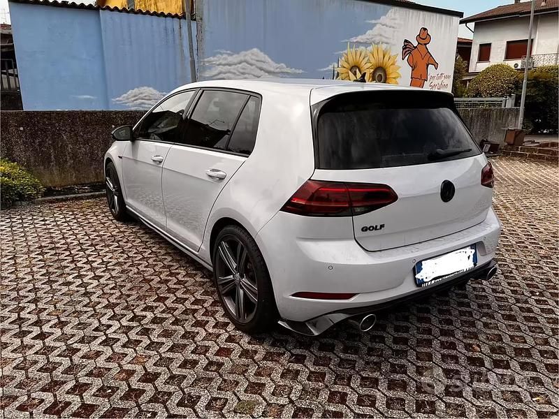 Usata VW Golf VII 150 CV (110 kW) 2018 Berlina