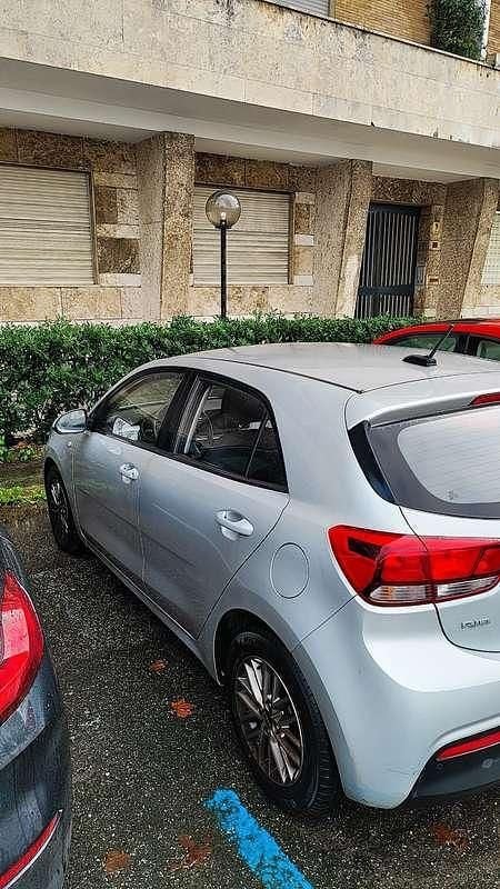 Usata Kia Rio GT-Line 101 CV (74 kW) 2023 Grigio Berlina
