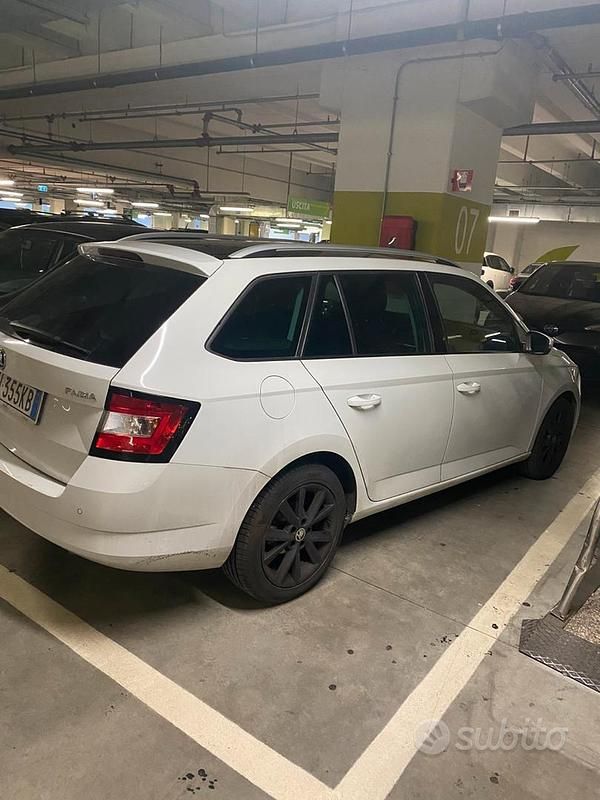Usata Skoda Fabia 60 CV (44 kW) 2017 Bianco Berlina