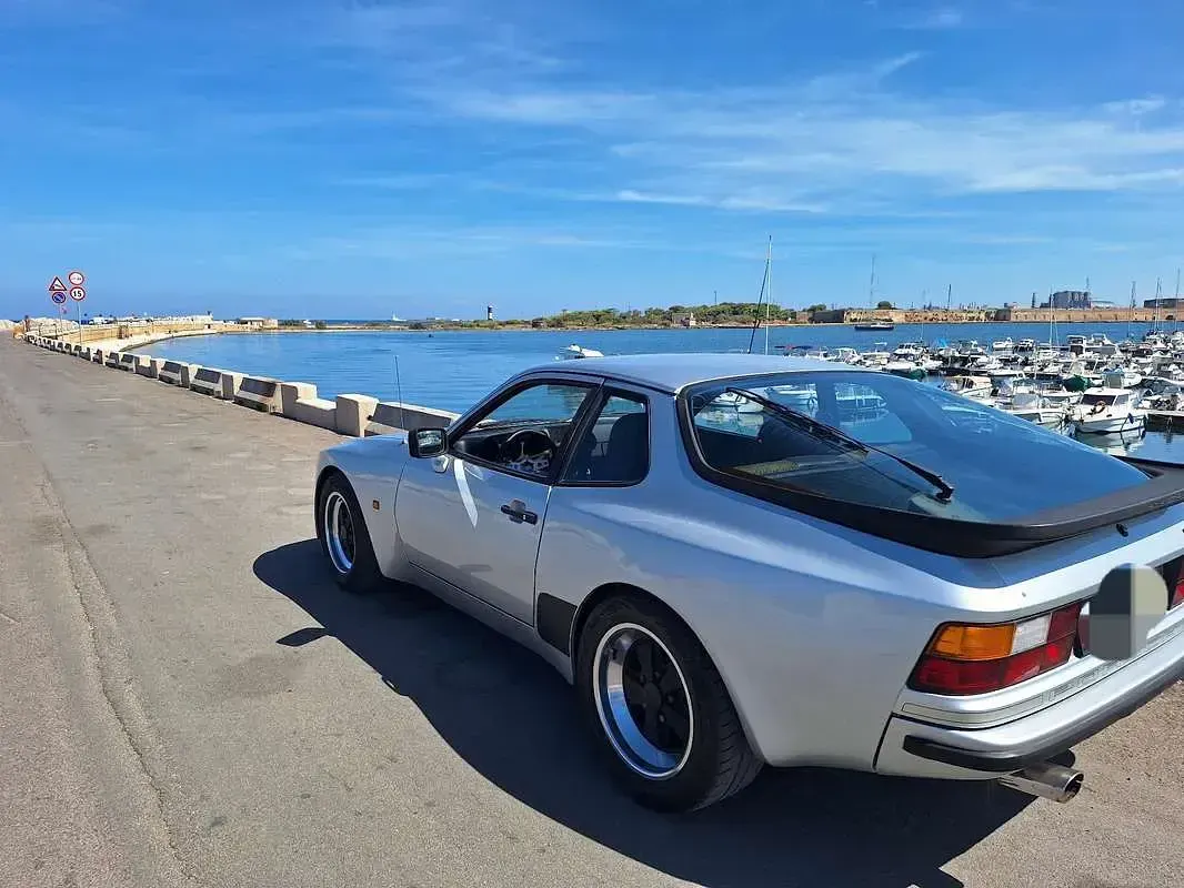 Usata Porsche 944 163 CV (119 kW) 1982 Grigio Coupé