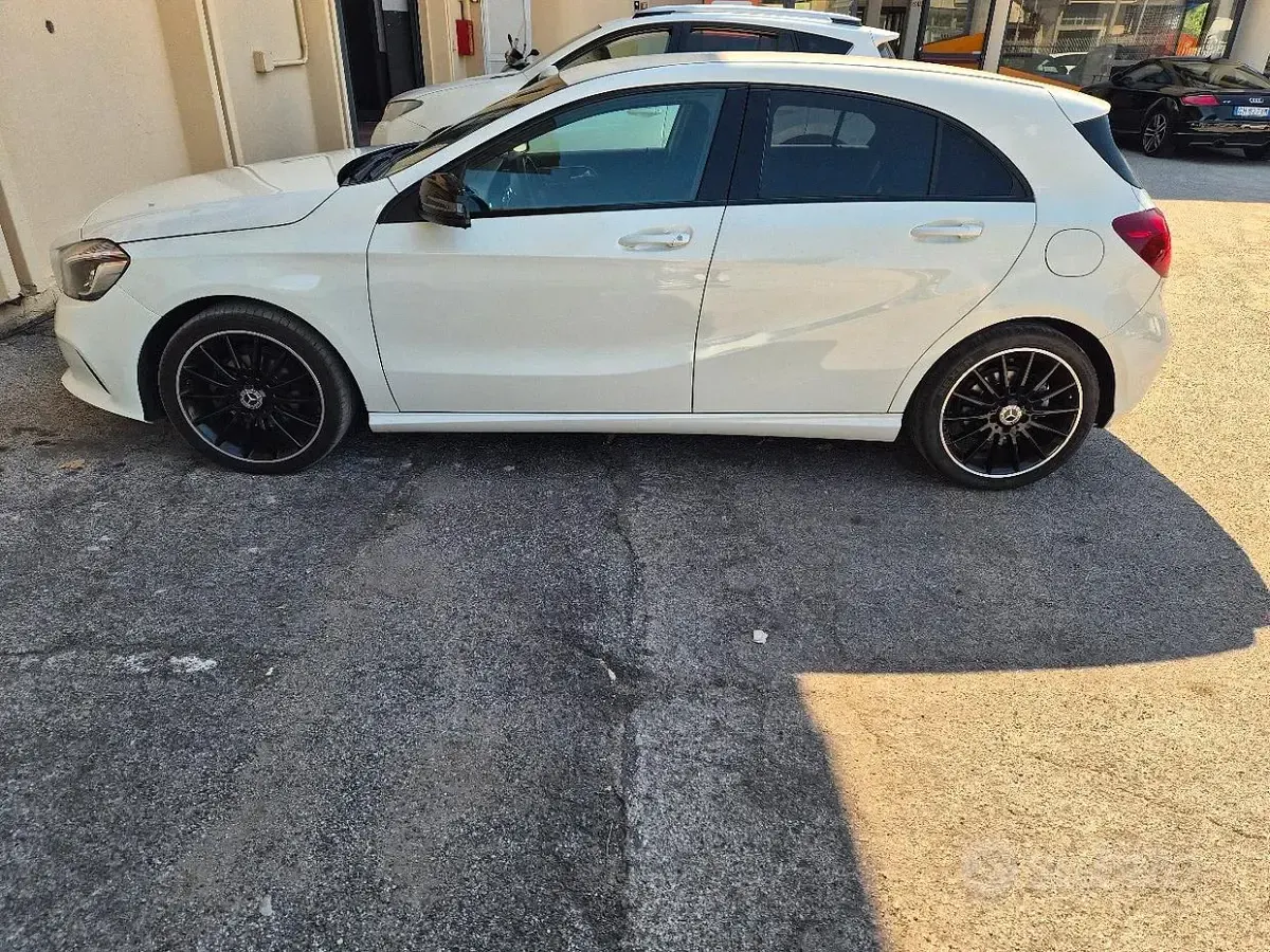 Usata Mercedes A180 Edition 109 CV (80 kW) 2017 Bianco Utilitaria