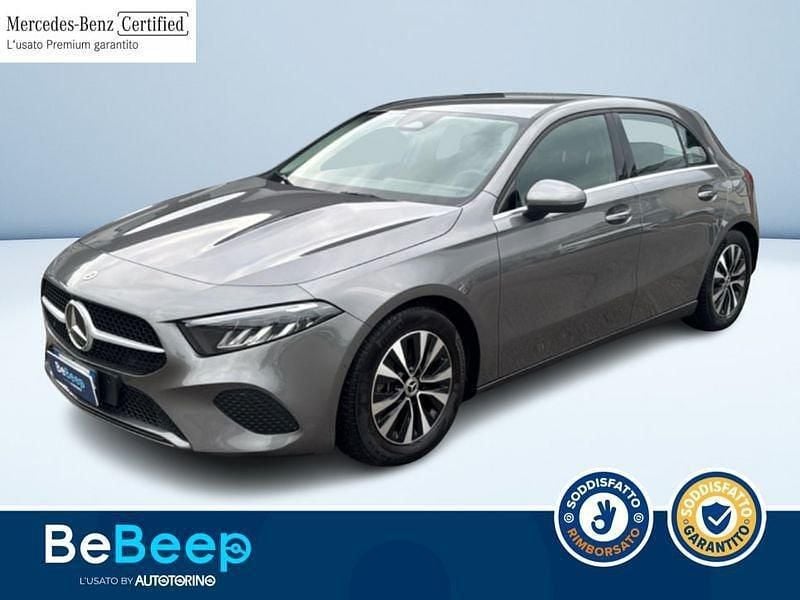 Grigio metallizzato Usata 2025 Mercedes A180 Advanced Tre volumi | 29.900 € (Buon prezzo) - Immagine 1/4