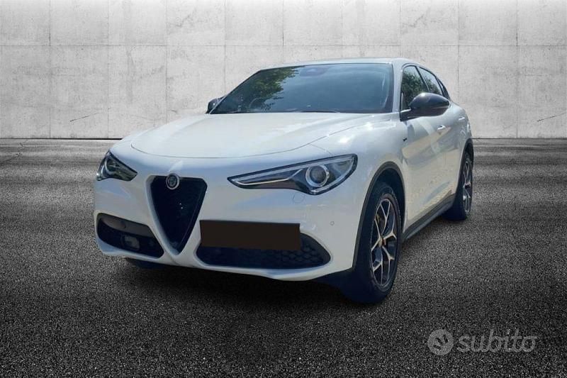 Usata Alfa Romeo Stelvio Sprint 201 CV (147 kW) 2020 Bianco SUV