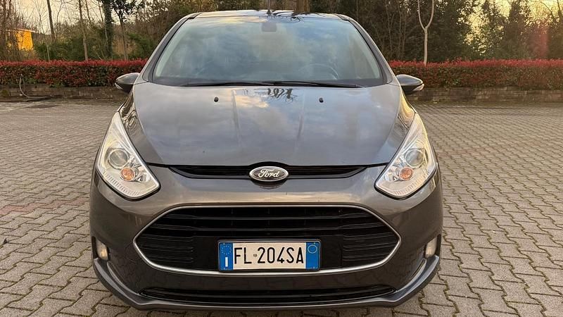 Usata Ford B-MAX Titanium 89 CV (65 kW) 2017 Grigio Monovolume