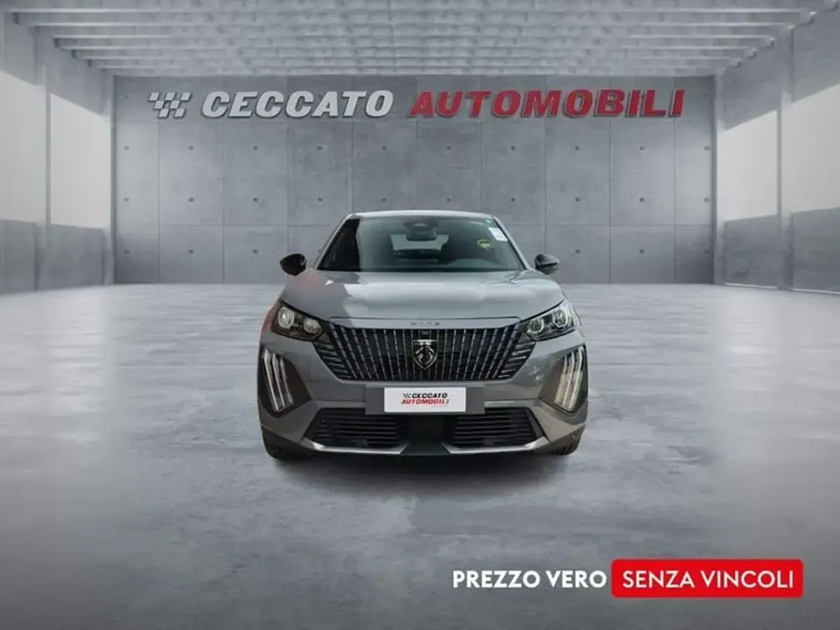 Nuova Peugeot 2008 Allure 100 CV (73 kW) 2026 Grigio SUV
