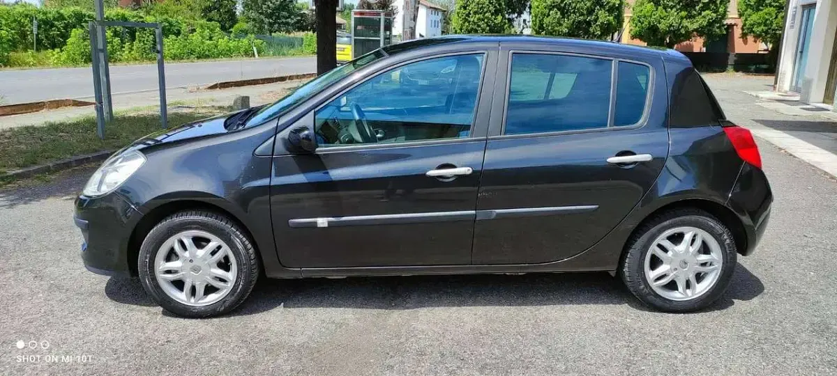 Usata Renault Clio III LE 75 CV (55 kW) 2007 Grigio Berlina