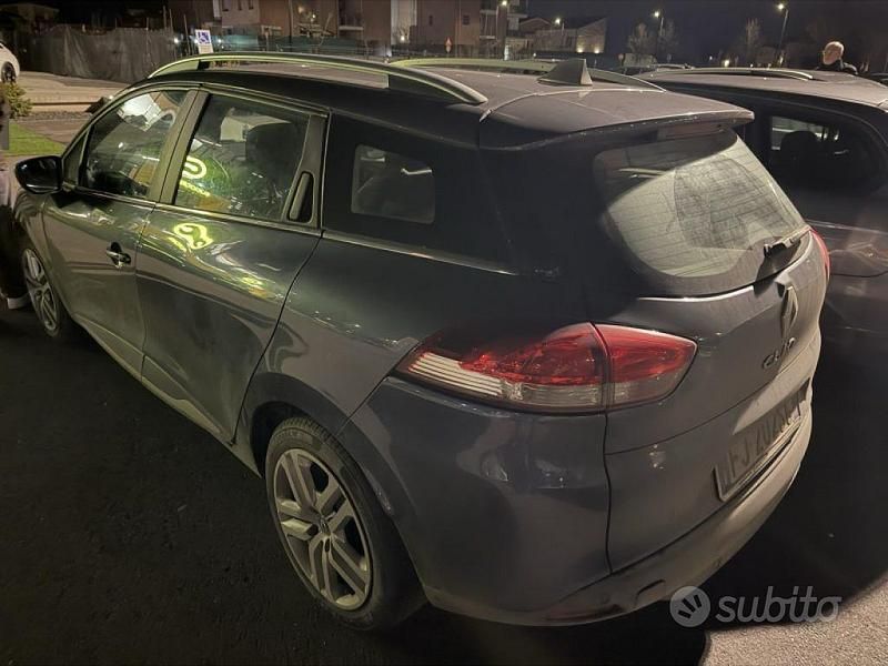 Usata Renault Clio GrandTour Zen 90 CV (66 kW) 2017 Grigio Station wagon