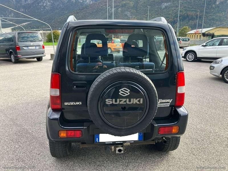 Usata Suzuki Jimny 82 CV (60 kW) 2003 Nero SUV