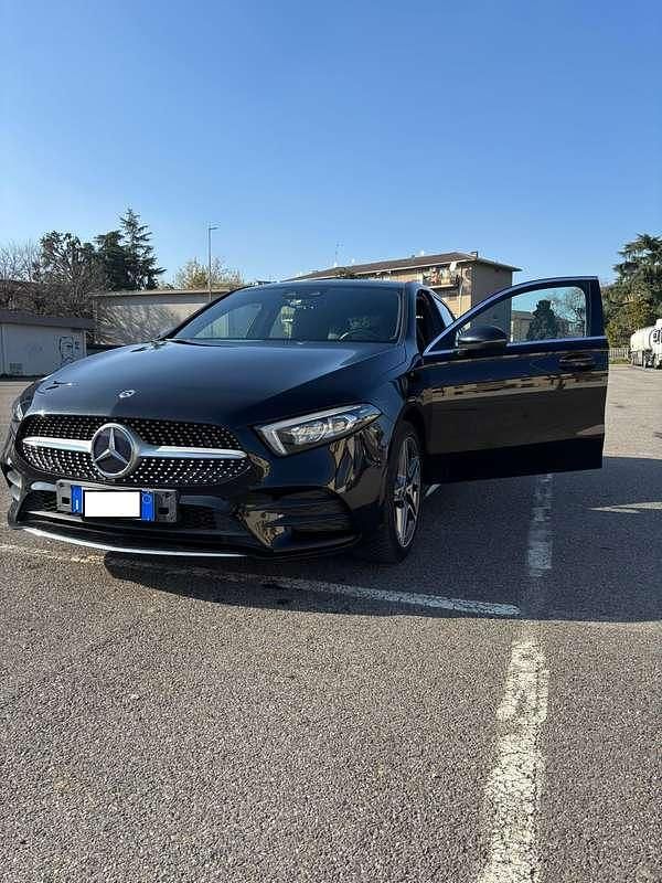 Usata Mercedes A250 Premium 218 CV (160 kW) 2021 Nero Berlina