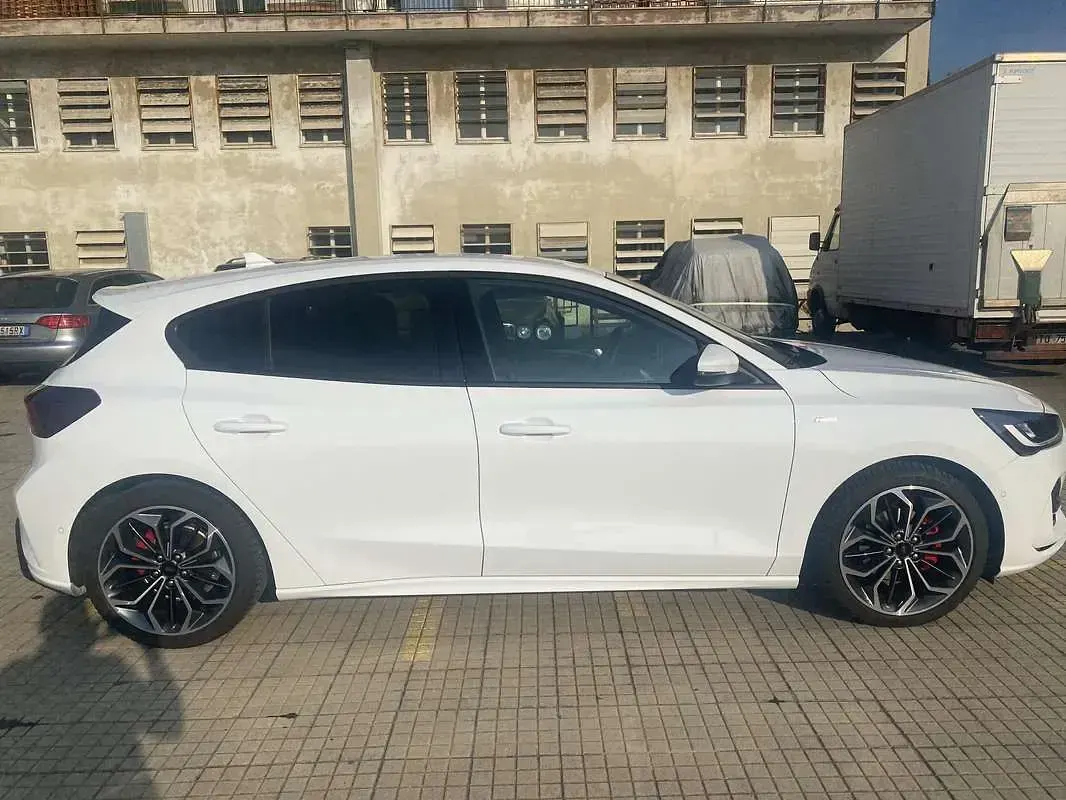Usata Ford Focus ST-Line X 125 CV (91 kW) 2024 Berlina