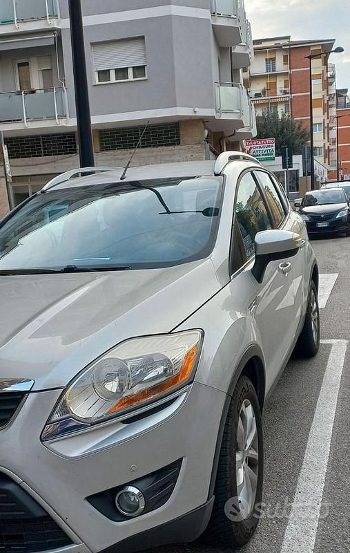 Usata Ford Kuga Titanium 136 CV (100 kW) 2010 Grigio SUV