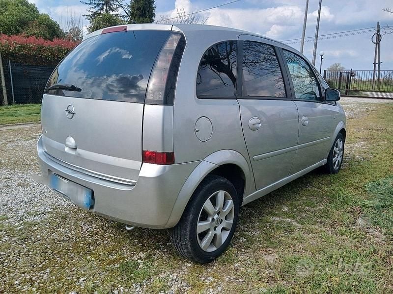 Usata Opel Meriva 90 CV (66 kW) 2006 Monovolume