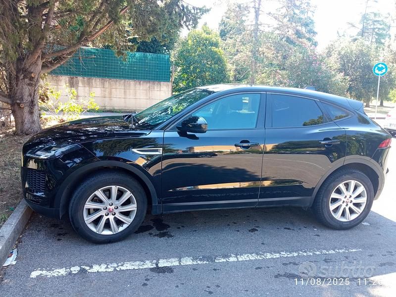 Usata Jaguar E-Pace R-Dynamic 160 CV (117 kW) 2020 Nero SUV