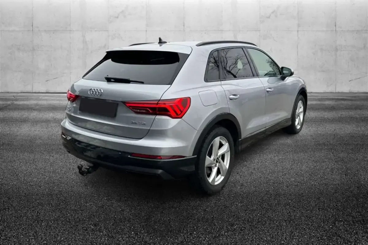 Usata Audi Q3 Advanced 150 CV (110 kW) 2022 Argento SUV