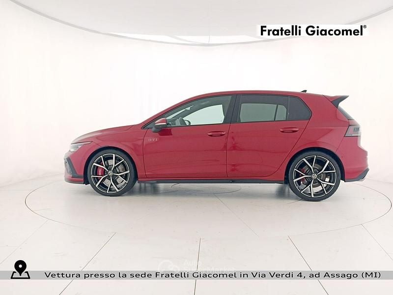 Usata VW Golf VIII GTI Clubsport 300 CV (220 kW) 2024 P8 kings red metallizzato Berlina