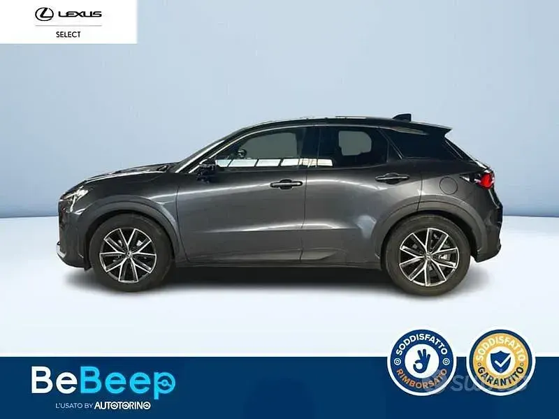 Usata Lexus LBX 136 CV (100 kW) 2024 Nero metallizzato SUV