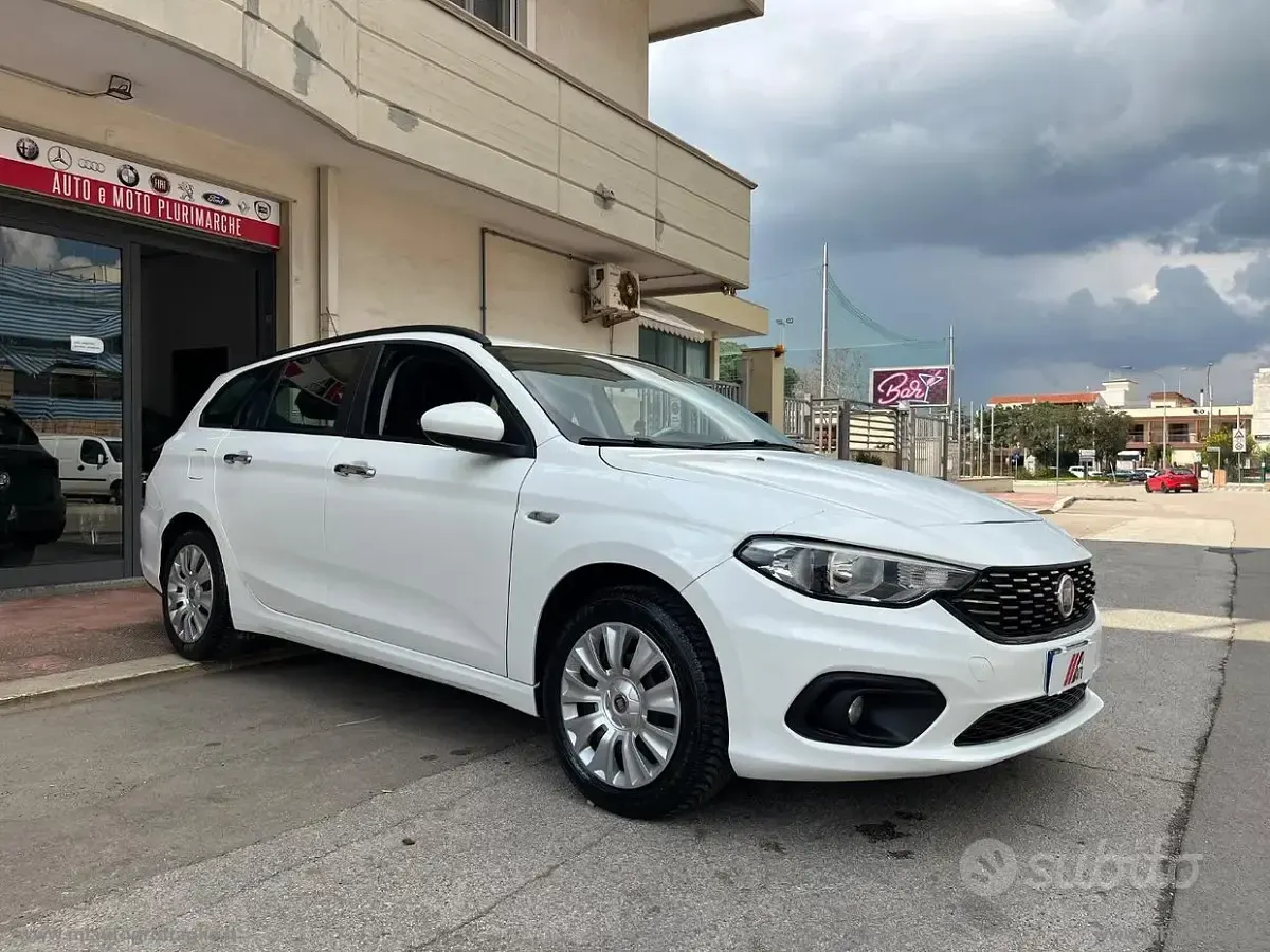 Usata Fiat Tipo Business 120 CV (88 kW) 2017 Bianco Station wagon