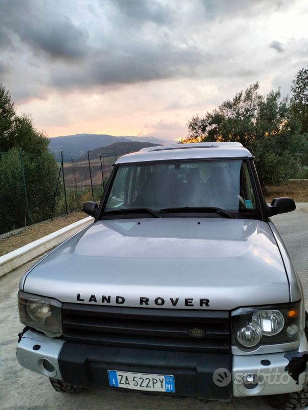 Grigio Usata 2003 Land Rover Discovery 2 SUV | 7500 € (Buon prezzo) - Immagine 1/4