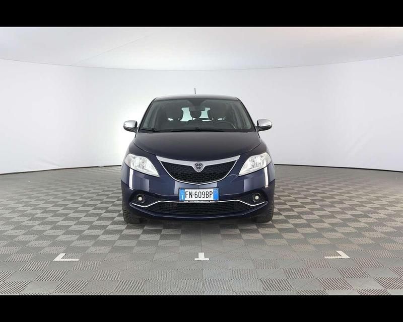 Usata Lancia Ypsilon S 95 CV (69 kW) 2018 Azzurro / metallizzato Utilitaria