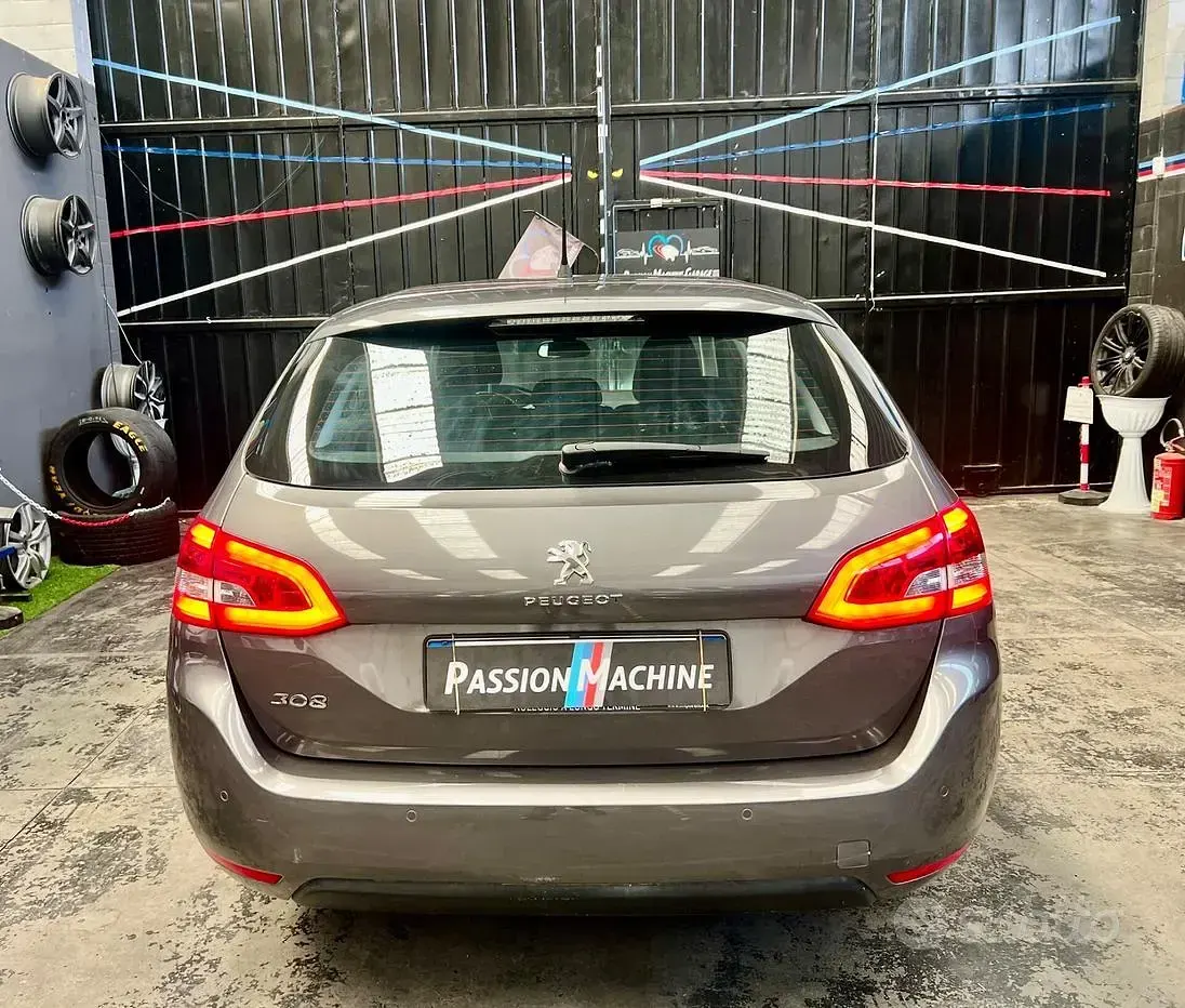 Usata Peugeot 308 Business-Line 131 CV (96 kW) 2021 Grigio Station wagon