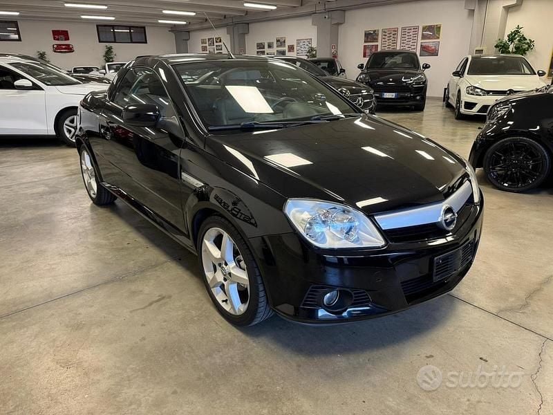 Nero Usata 2006 Opel Tigra Sport Cabrio | 7250 € - Immagine 1/4
