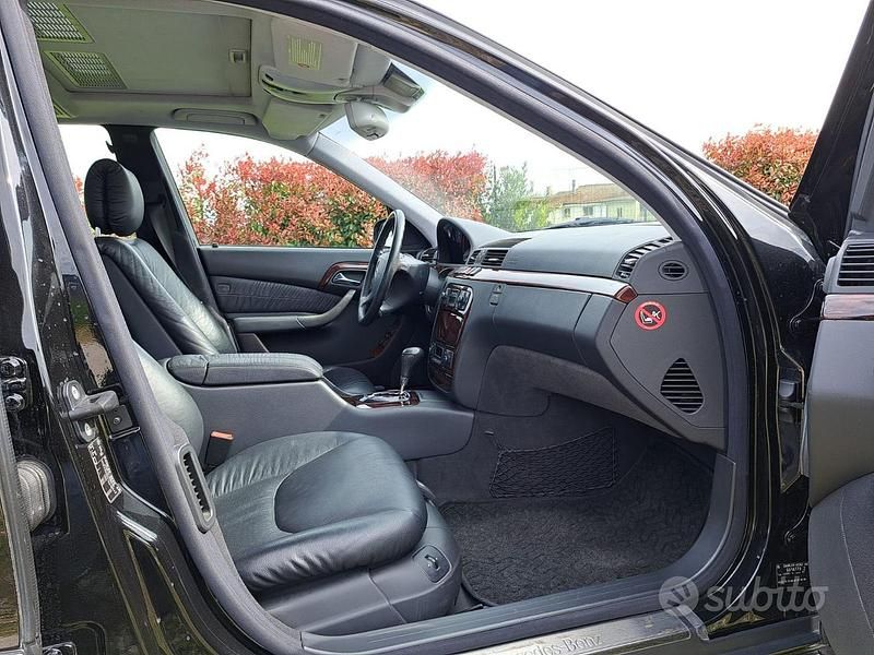 Usata Mercedes 320 224 CV (164 kW) 1999 Nero Berlina