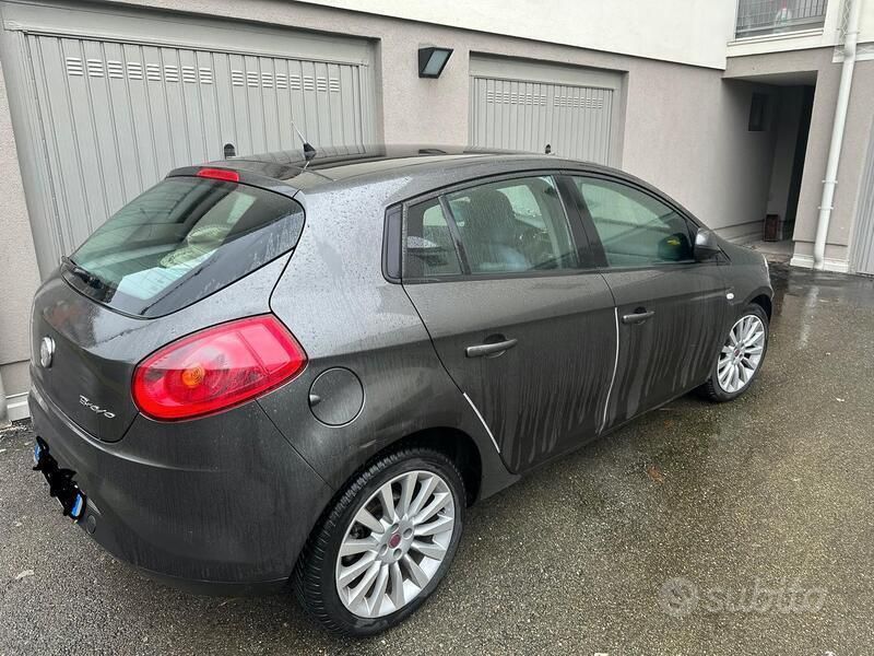 Usata Fiat Bravo 120 CV (88 kW) 2009 Grigio Utilitaria