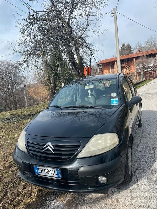 Usata Citroën C3 70 CV (51 kW) 2004 Nero Berlina