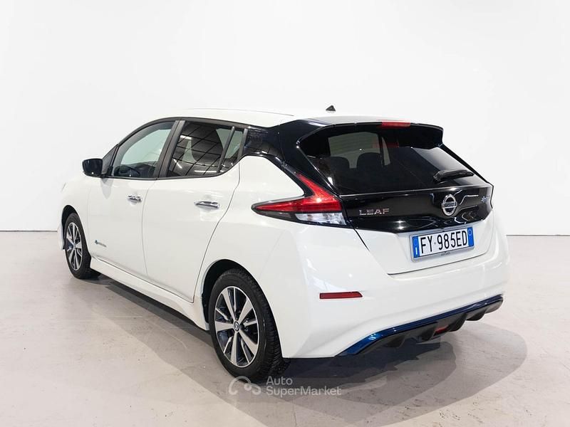 Usata Nissan Leaf Acenta 89 kW (122 CV) 2019 Bianco Utilitaria