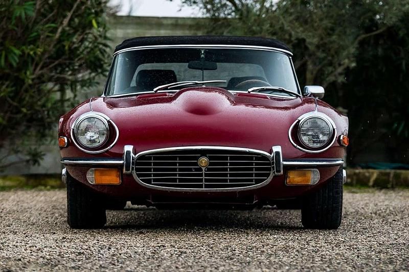 Usata Jaguar E-Type 272 CV (200 kW) 1974 Regency red Cabrio