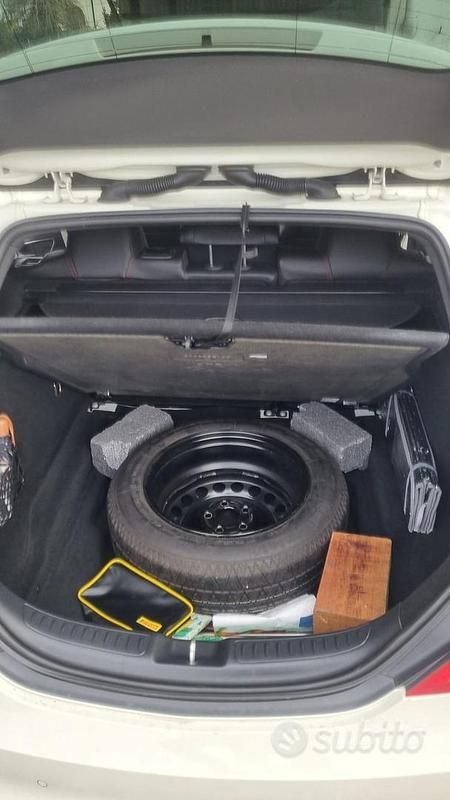 Usata Mercedes CLA200 Premium 2015 Bianco Berlina