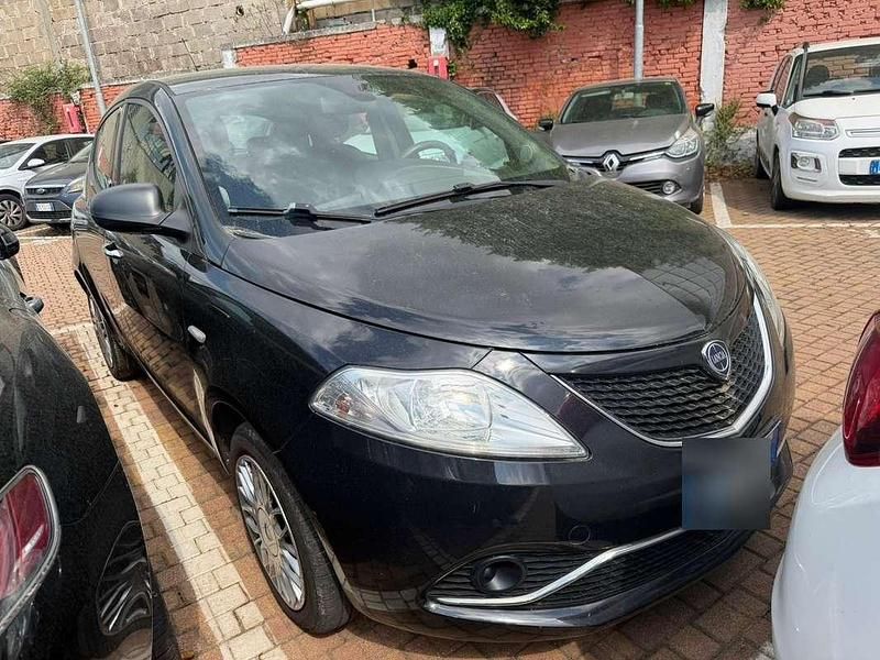 Usata Lancia Ypsilon 69 CV (50 kW) 2017 Utilitaria