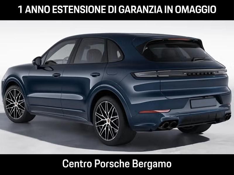 Nuova Porsche Cayenne 469 CV (344 kW) 2025 Blu algarve metallizzato SUV