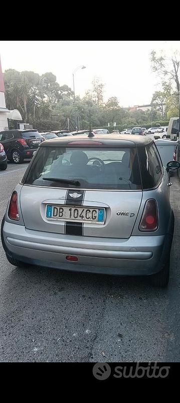 Usata Mini One D 90 CV (66 kW) 2006 Grigio Utilitaria