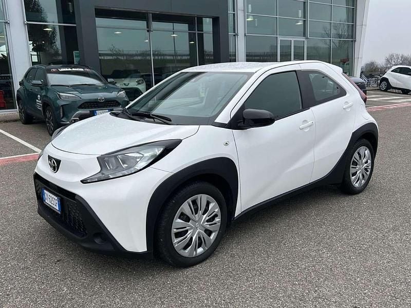 Other Usata 2025 Toyota Aygo X Active SUV | 12.900 € (Super prezzo) - Immagine 1/4