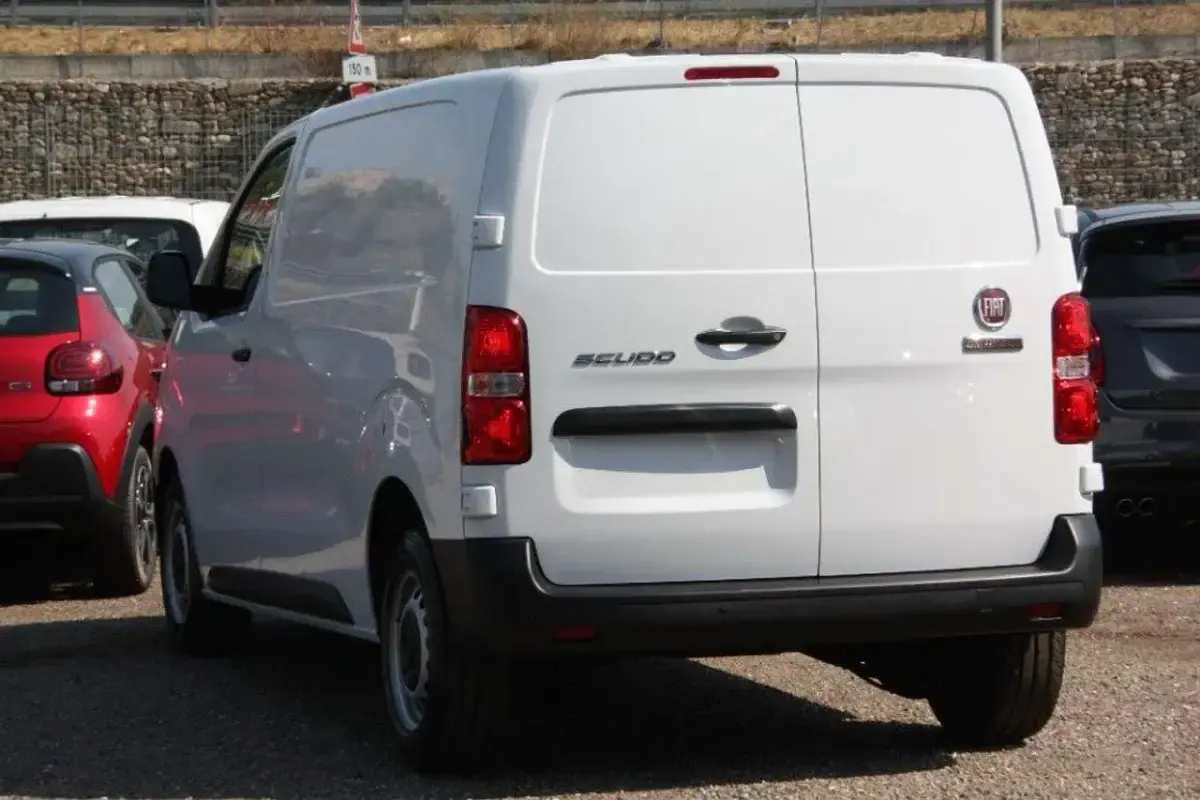 Nuova Fiat Scudo 150 CV (110 kW) 2025 Bianco Furgone
