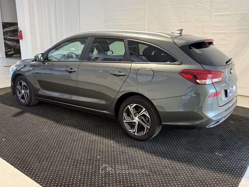 Usata Hyundai i30 Prime 120 CV (88 kW) 2023 Grigio scuro metallizzato Station wagon
