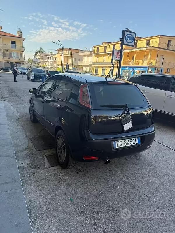 Usata Fiat Punto Evo 75 CV (55 kW) 2012 Blu Utilitaria