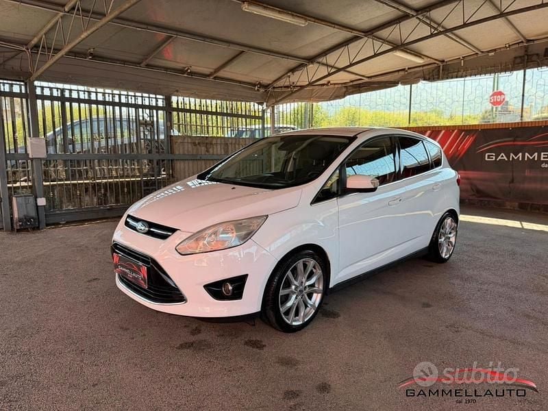 Begagnad Ford C-MAX Titanium 95 HK (69 kW) 2014 Vit Minibuss