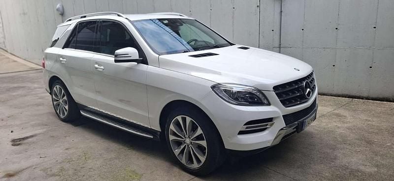 Bianco Usata 2015 Mercedes GLE250 Premium SUV | 23.900 € (Buon prezzo) - Immagine 1/4